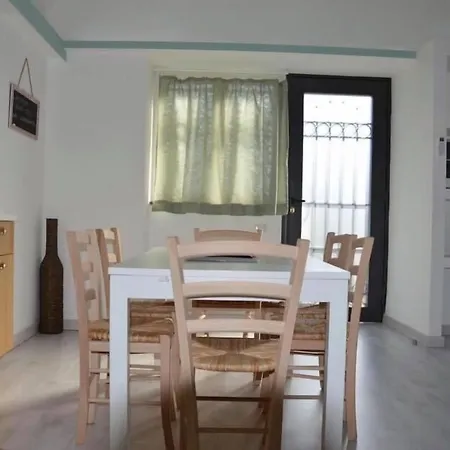 Apartment Costantino *